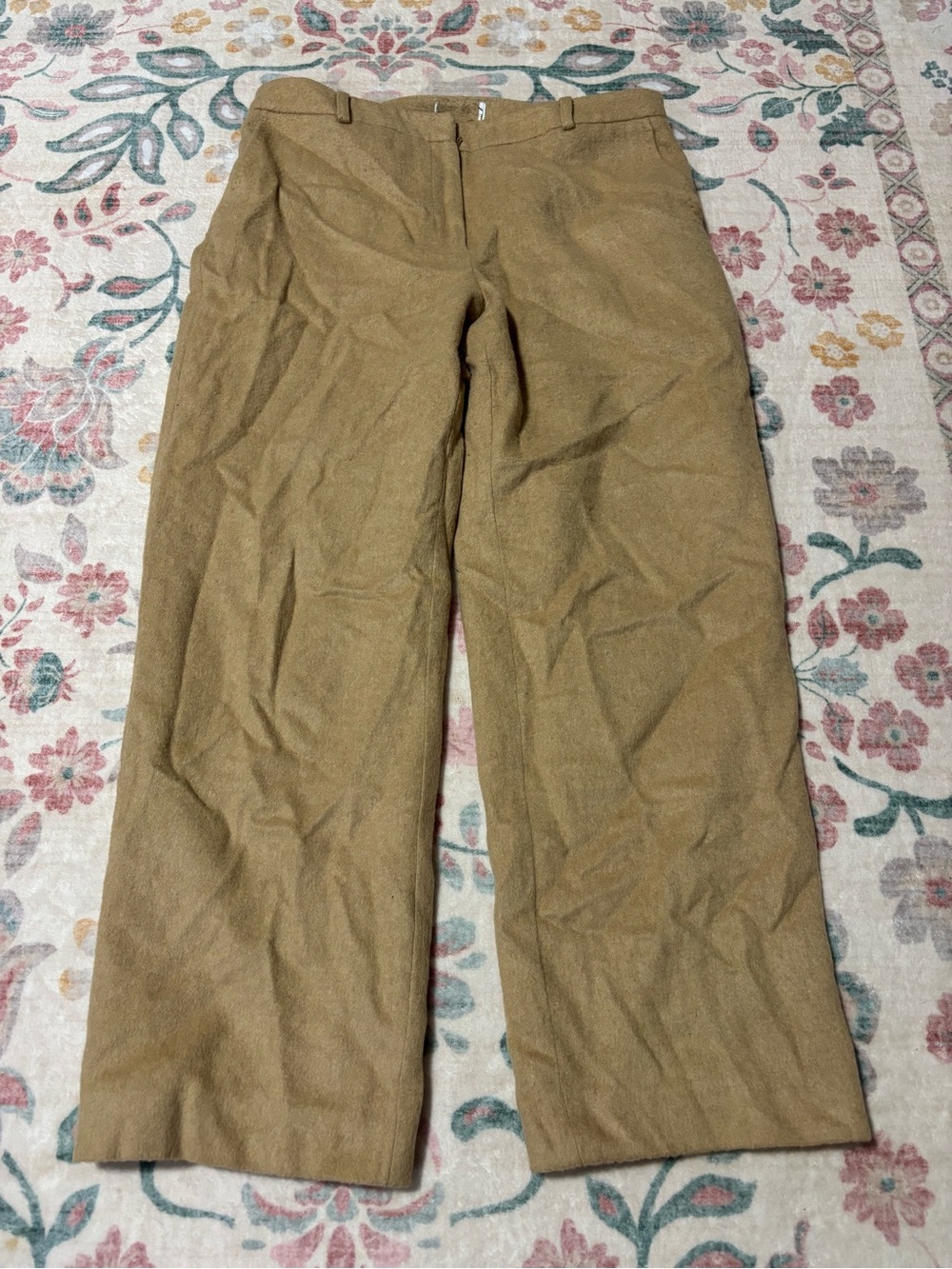 Women's Wide-Leg wool Trousers in Tan